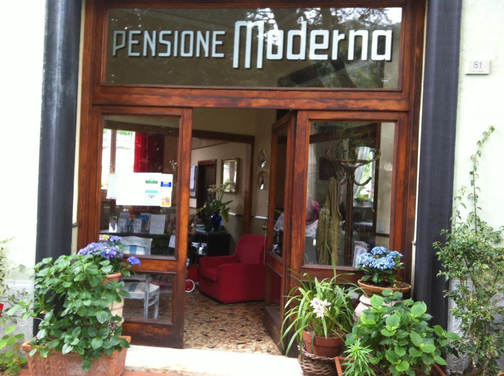 Hotel Pensione Moderna Бонассола Екстер'єр фото