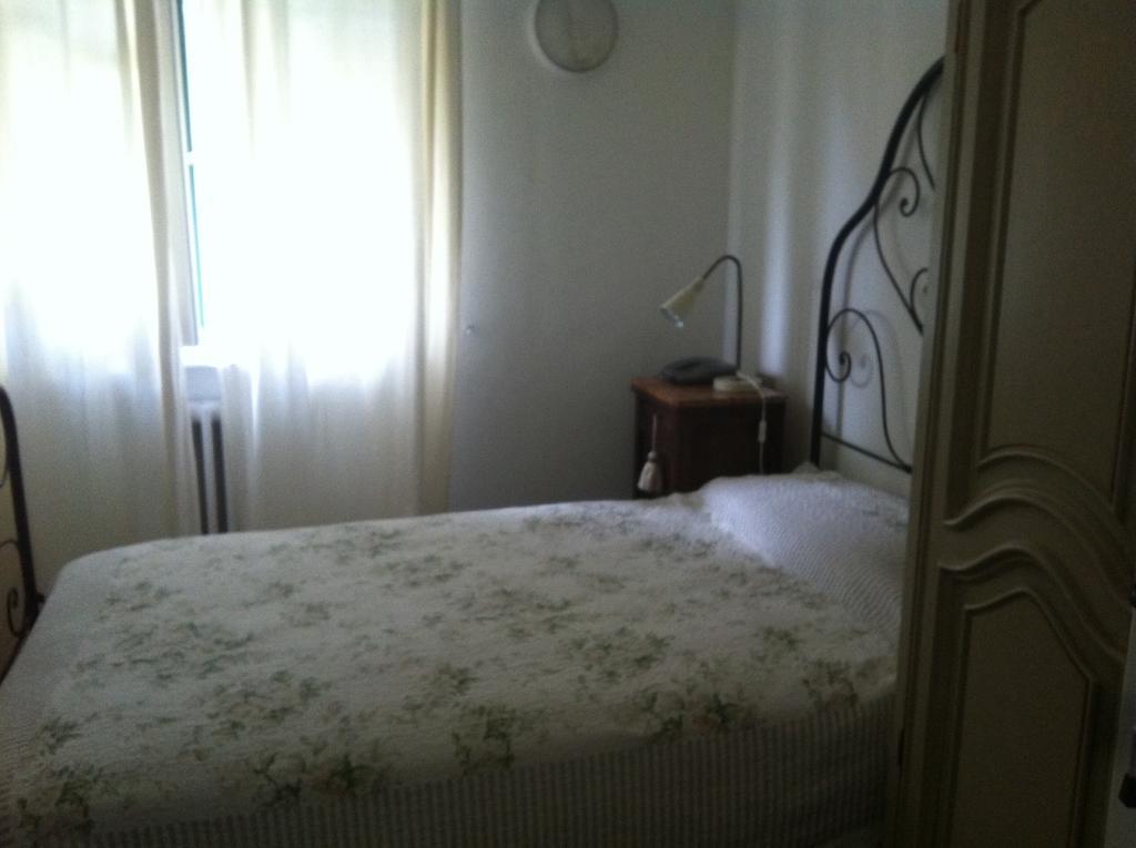 Hotel Pensione Moderna Бонассола Номер фото